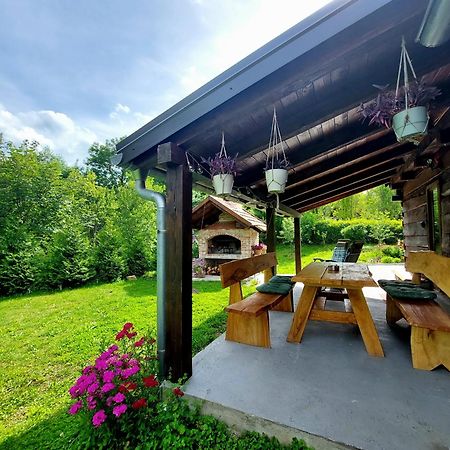 סלוניי Holiday Home The Hive מראה חיצוני תמונה