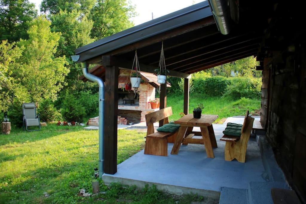 סלוניי Holiday Home The Hive מראה חיצוני תמונה