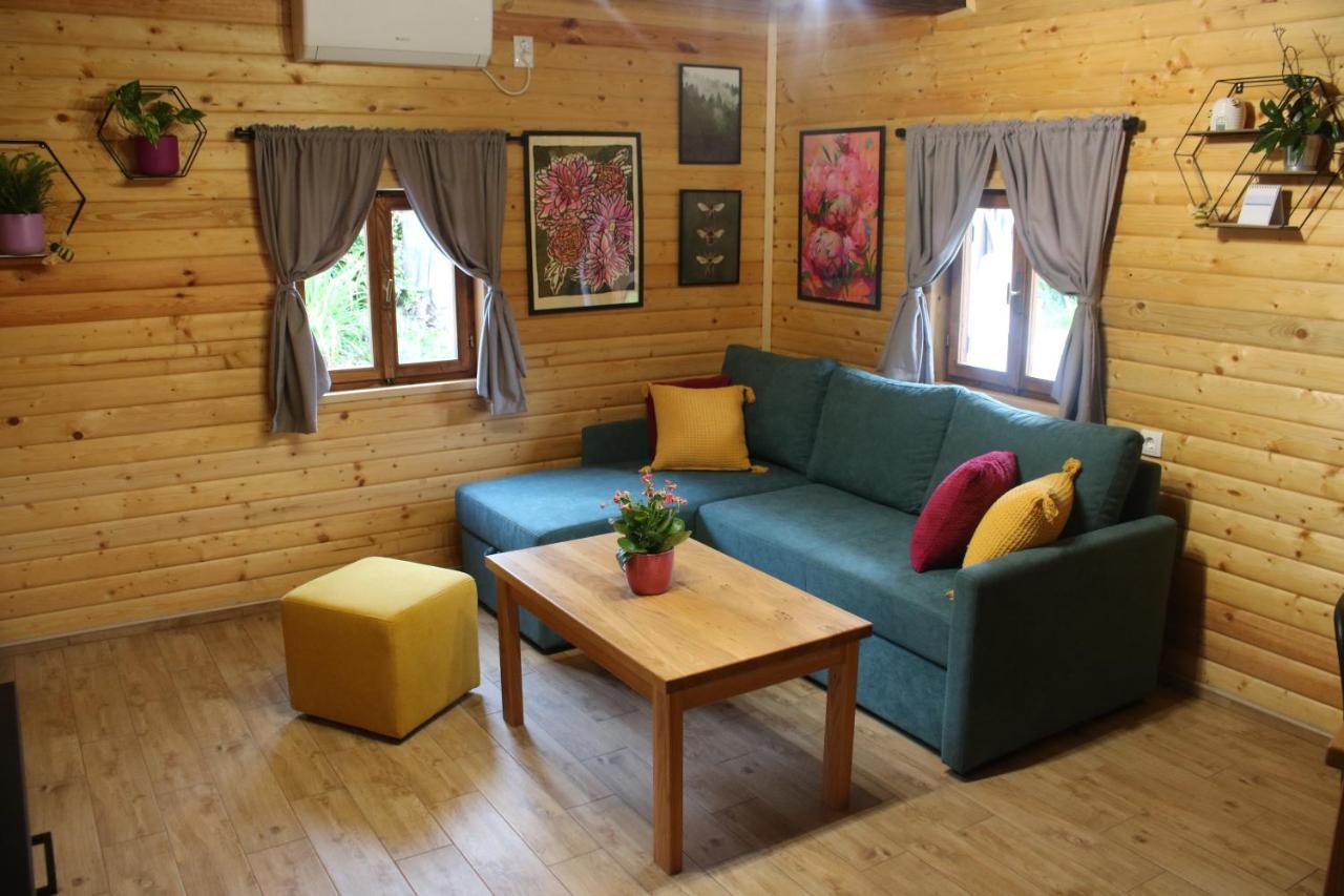 סלוניי Holiday Home The Hive מראה חיצוני תמונה