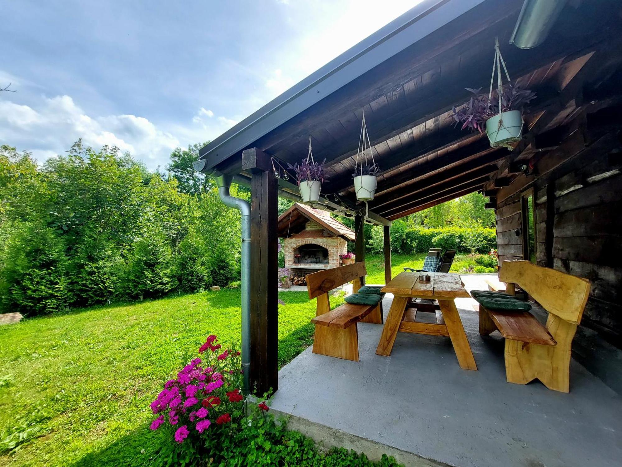 סלוניי Holiday Home The Hive מראה חיצוני תמונה